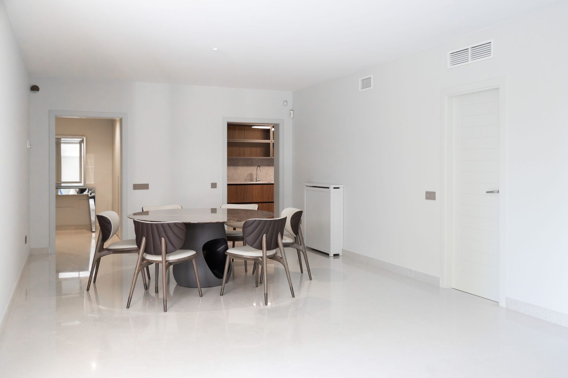 Renoverad lyxlägenhet med trädgård till salu i Sol de Mallorca