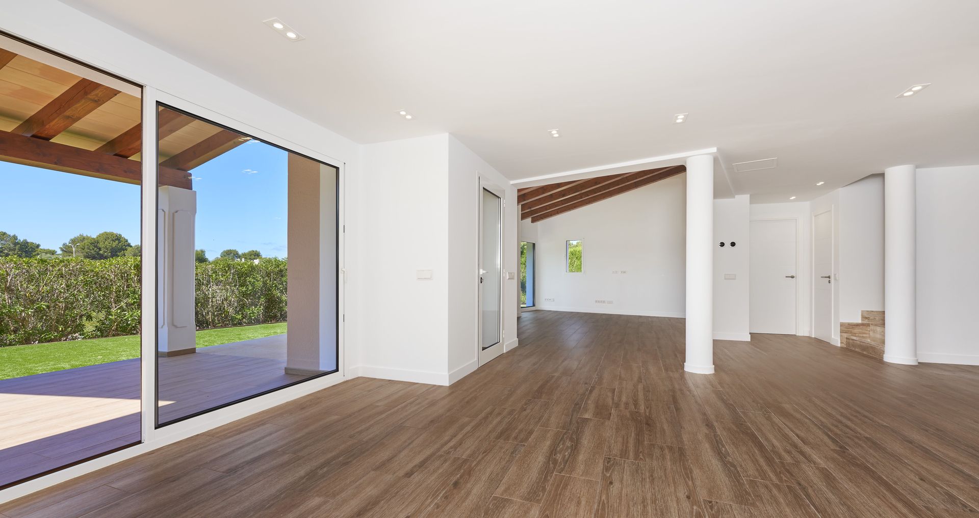 Luxury Villa for Sale in Nova Santa Ponsa with Private Pool and Golf Course