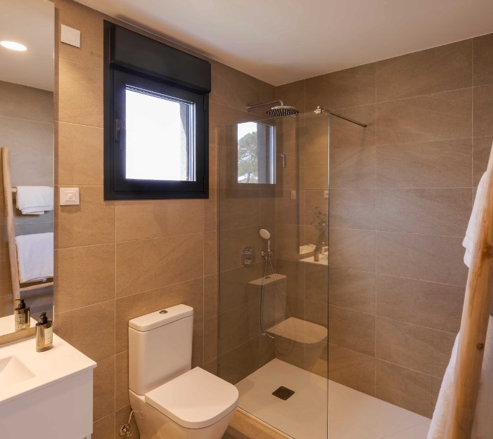 New Semi-Detached house with pool for sale in Puig de Ros