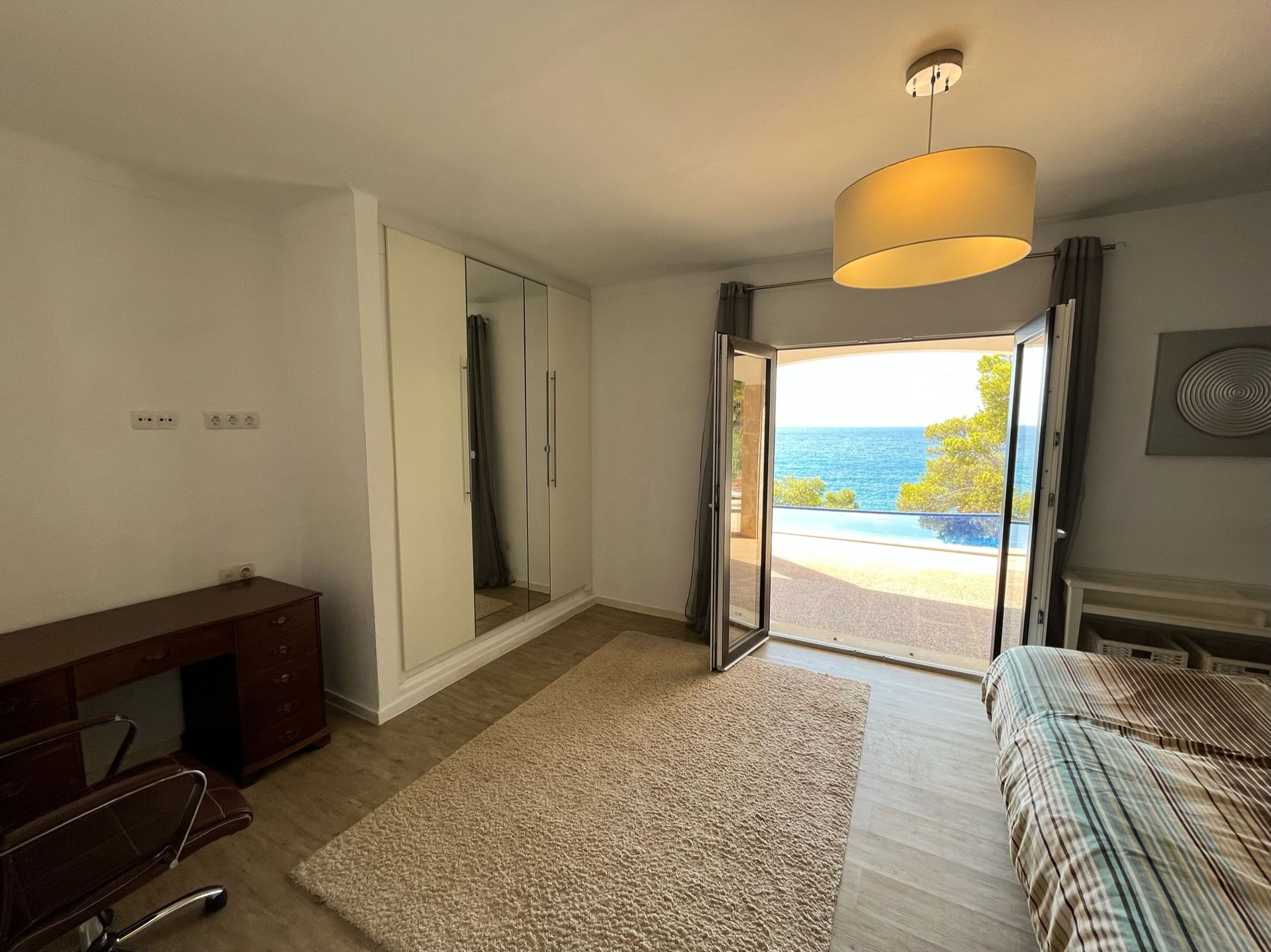 Exclusive Villa for Rent in Camp de Mar at Sea Front