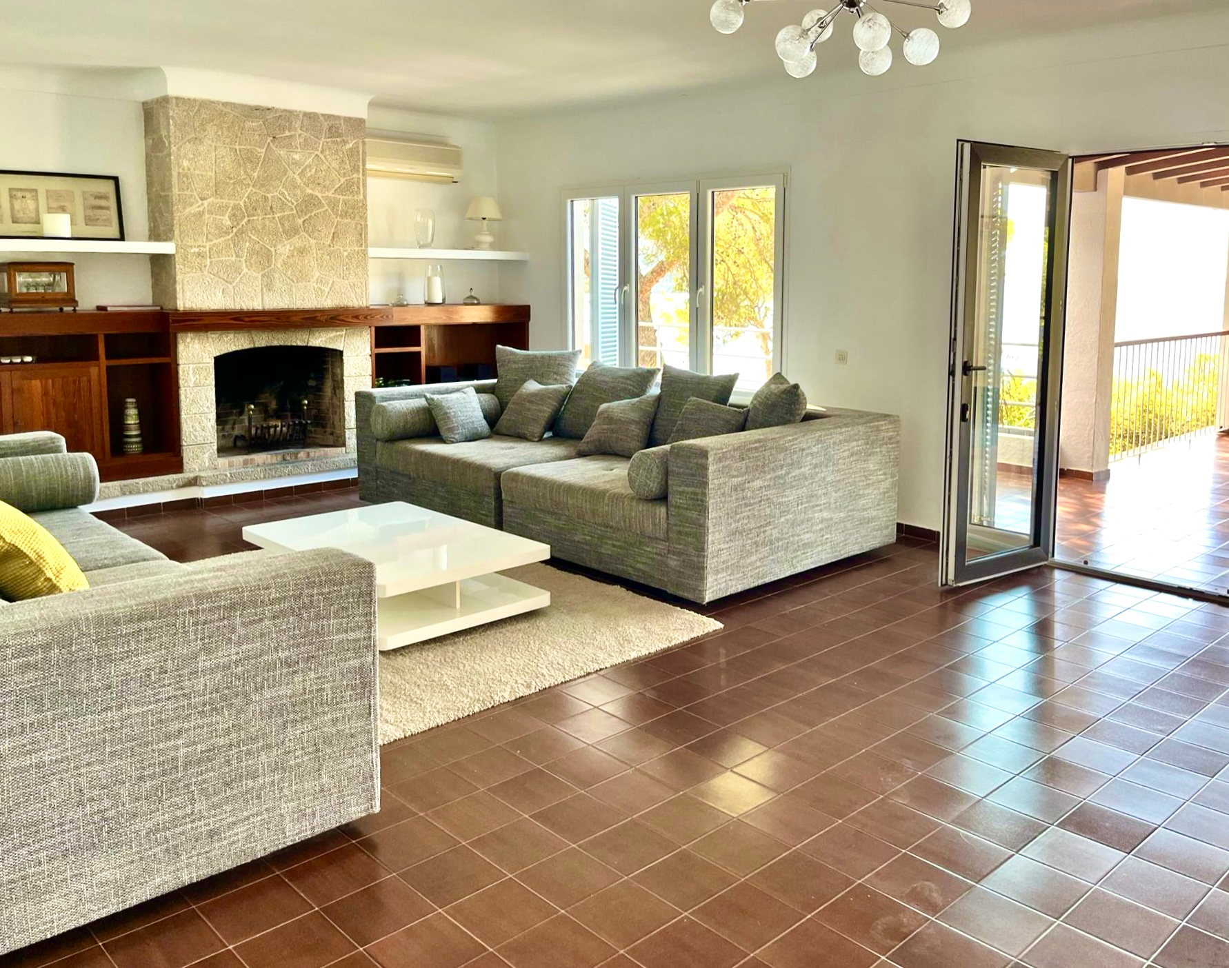 Exclusive Villa for Rent in Camp de Mar at Sea Front