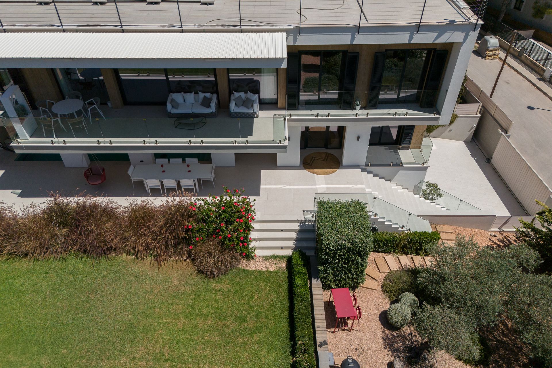 Luxury Villa with Separate Guest House for Sale in Camp de Mar