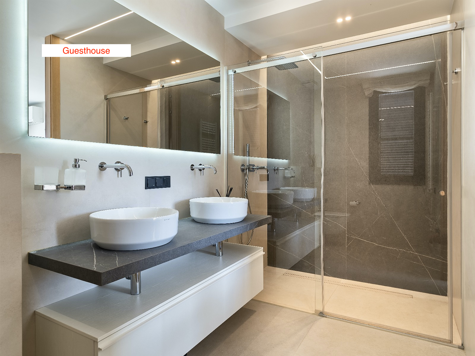 Luxury Villa with Separate Guest House for Sale in Camp de Mar