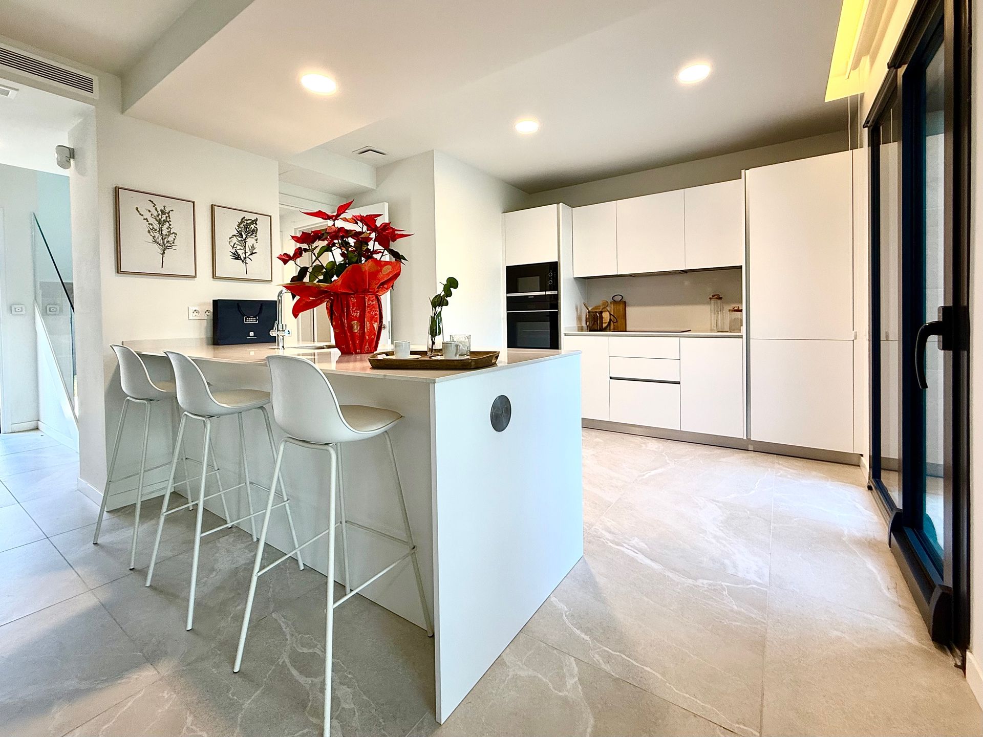 Modern Townhouse for sale in Palma, only 400 m from the Beach