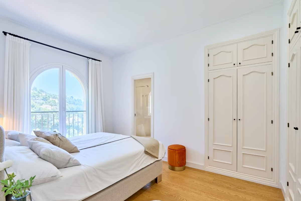 Mediterranean Villa next to the Golf Club in the prestigious area of ​​Son Vida