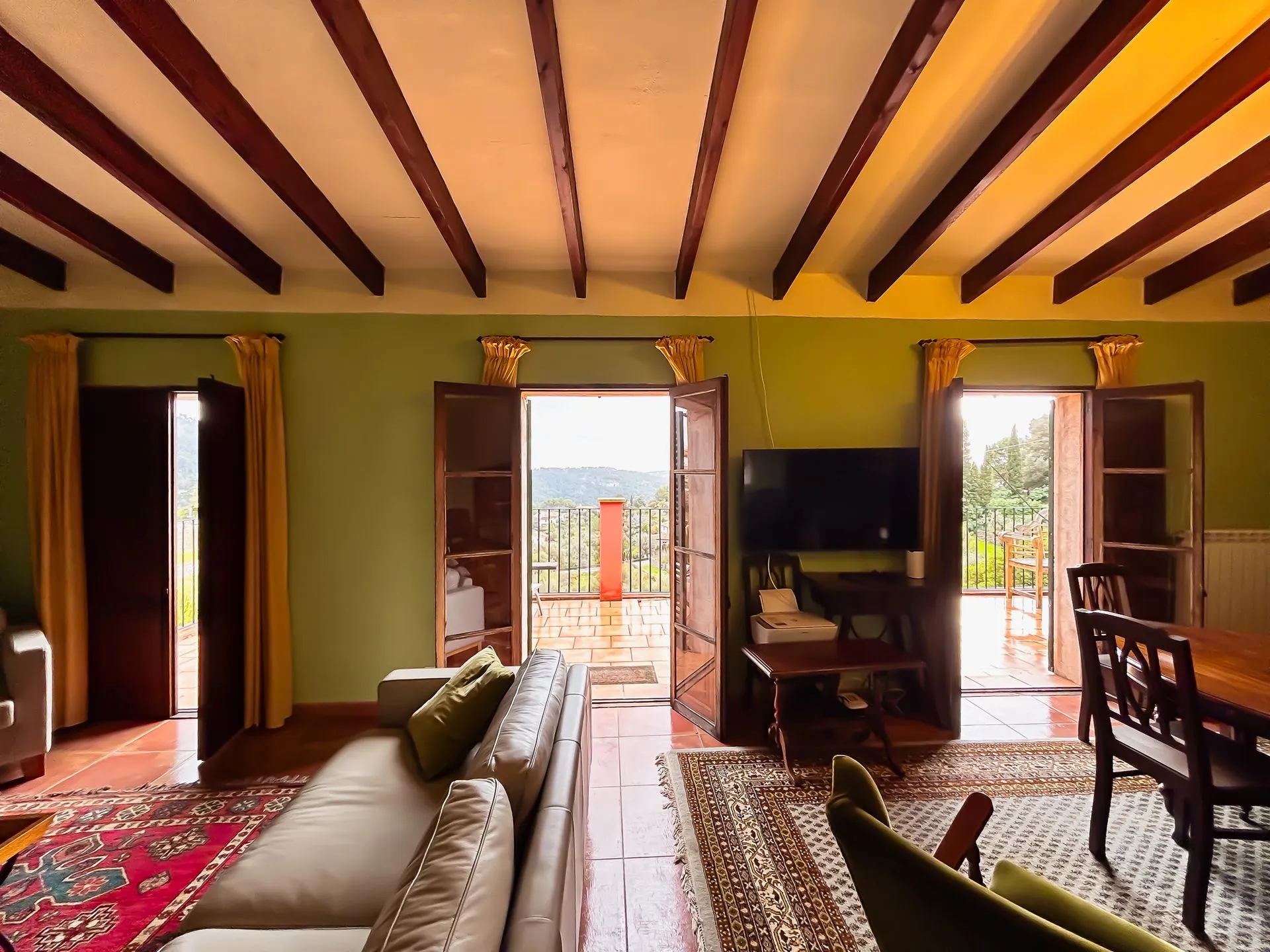 Villa with Holiday Rental License for Sale in Galilea