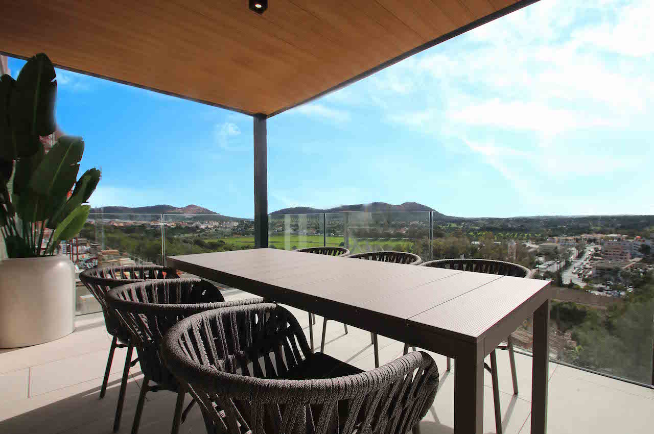 Новый пентхаус на продажу в Санта-Понсе с видом на море