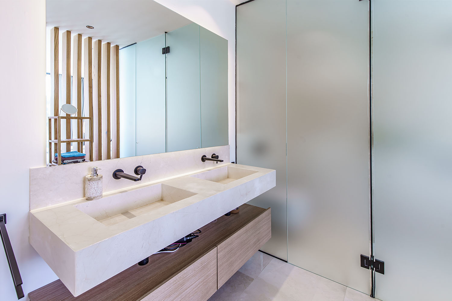 Luxury Penthouse for sale in Paguera in modern residence Sa Puntasa