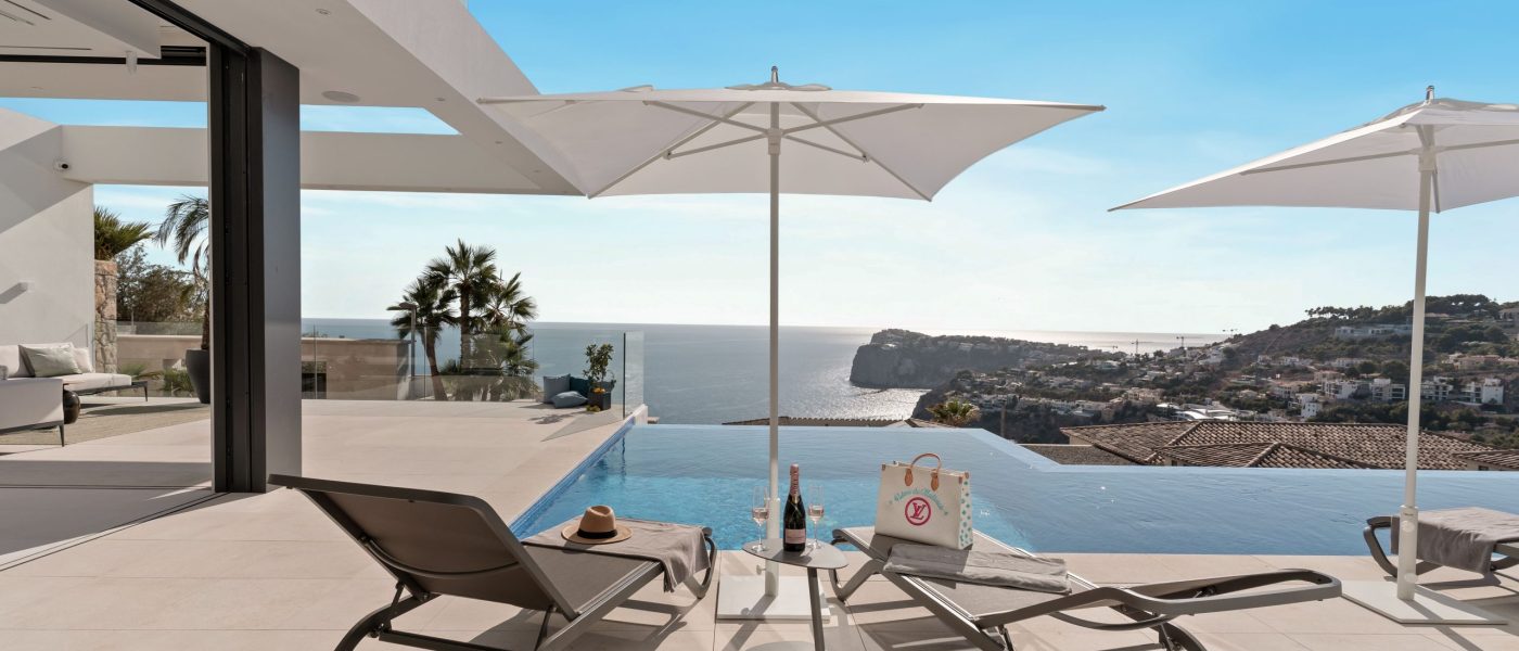Villa con impresionantes vistas al mar en venta en Cala Llamp, Port Andratx