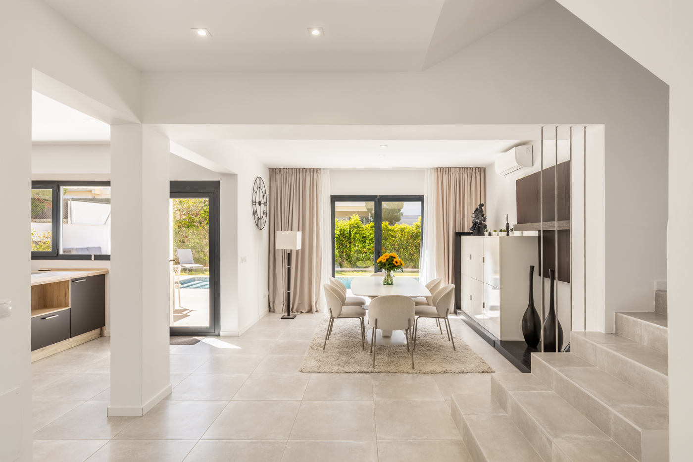 Modern Villa for Sale in Santa Ponsa