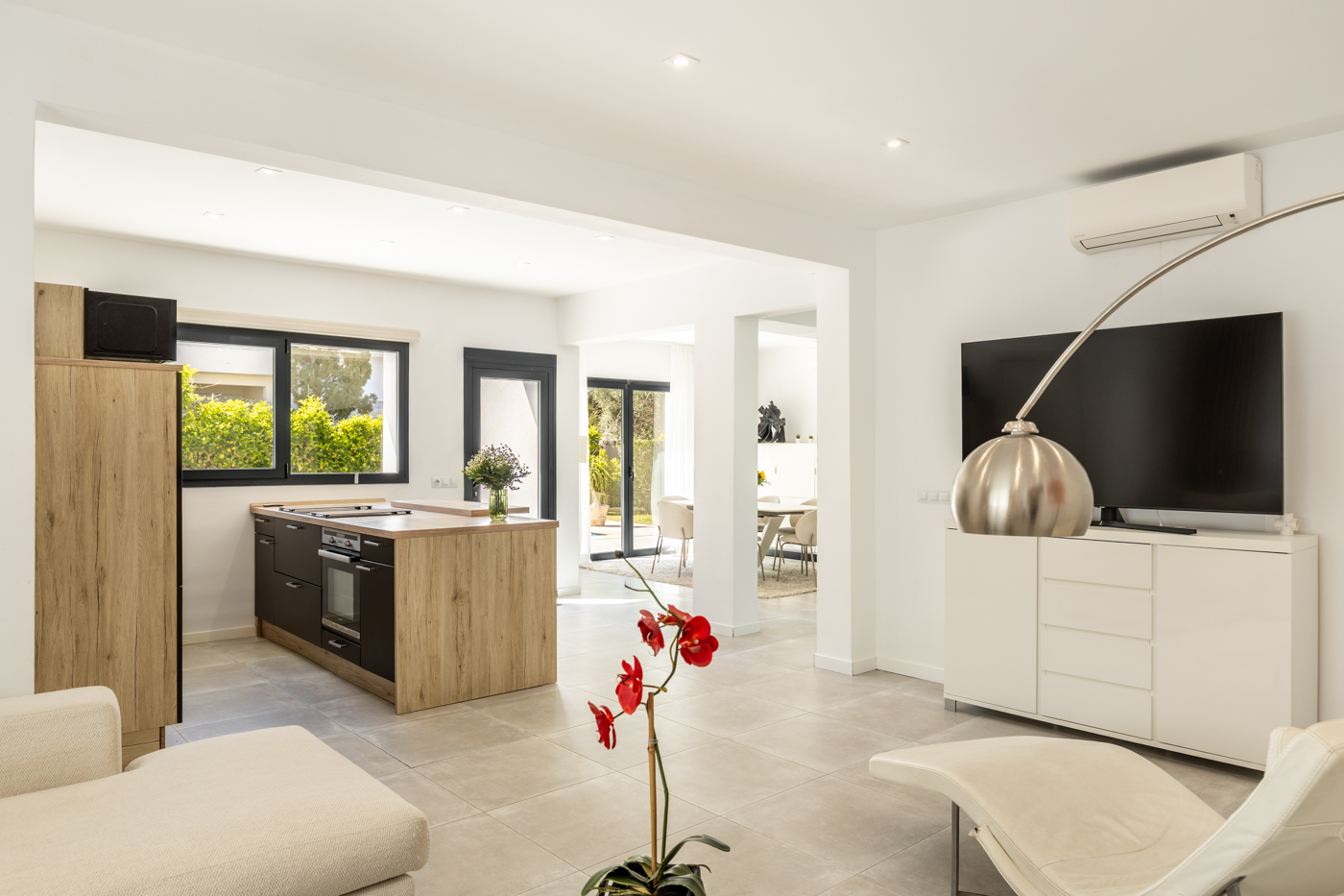 Modern Villa for Sale in Santa Ponsa