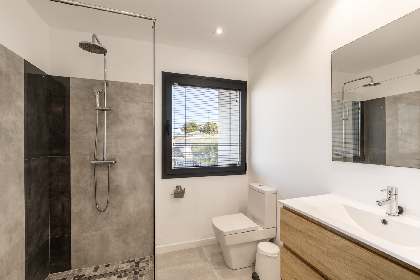 Modern Villa for Sale in Santa Ponsa