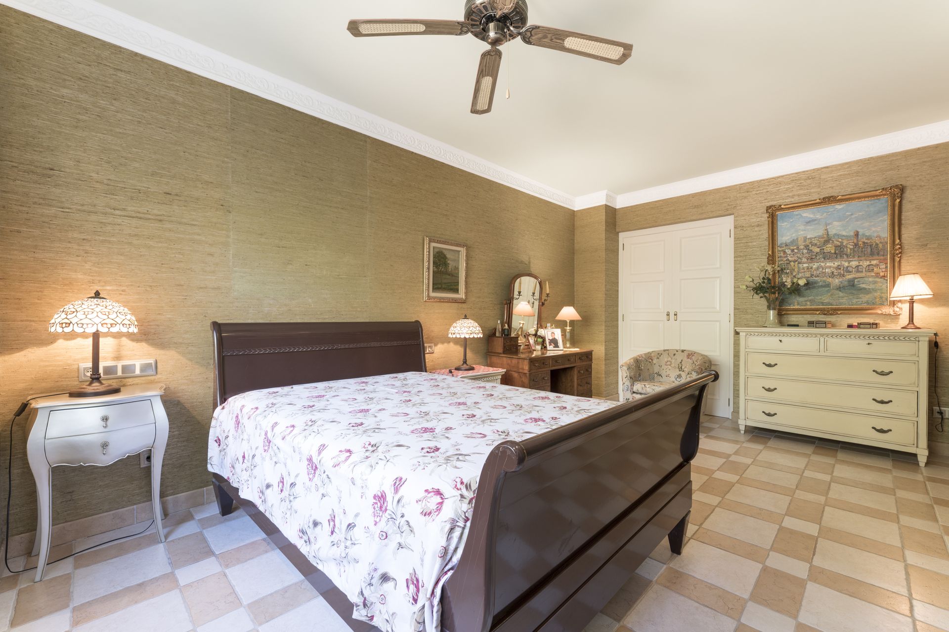 Spacious Mediterranean Villa for Sale in Santa Ponsa