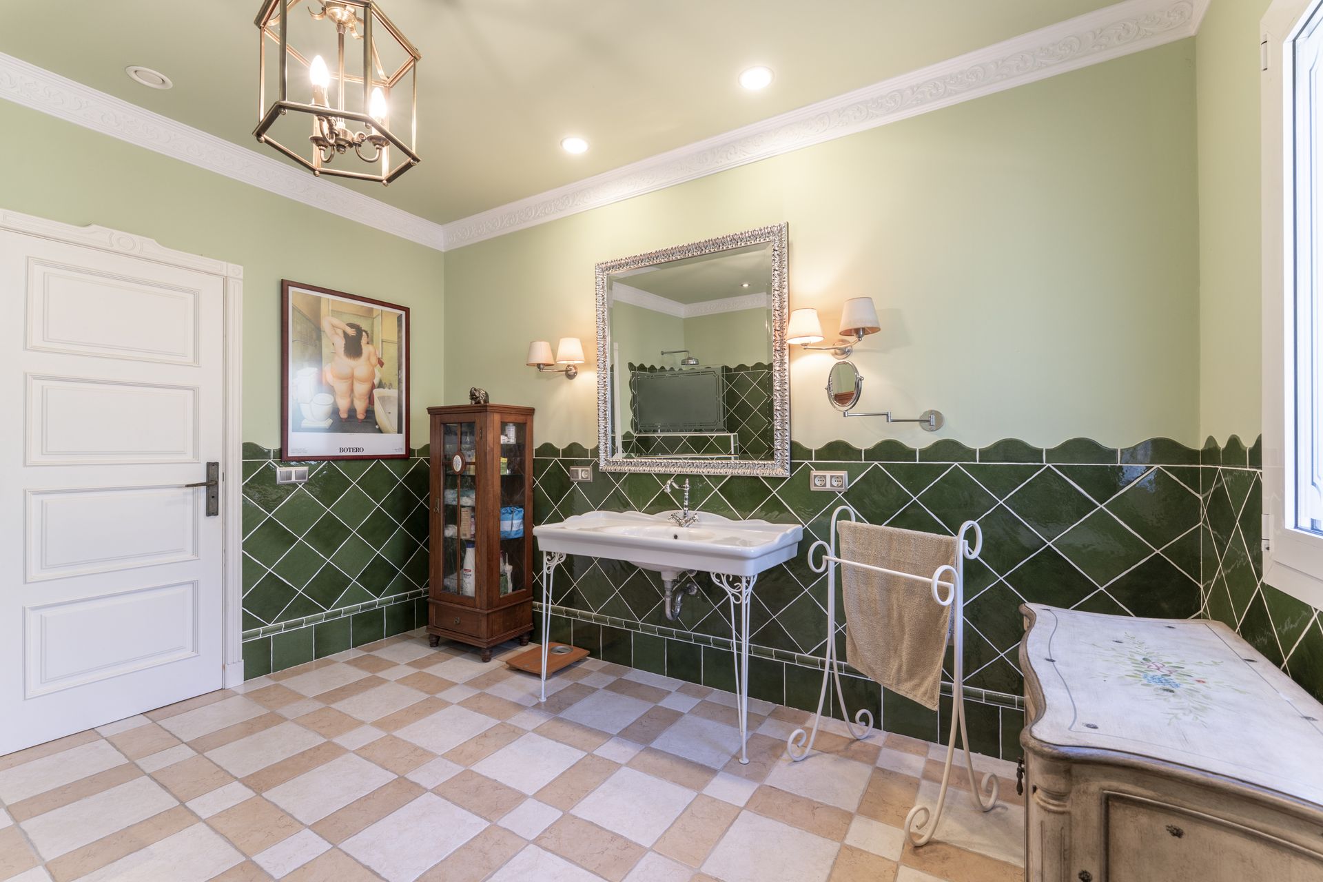 Spacious Mediterranean Villa for Sale in Santa Ponsa