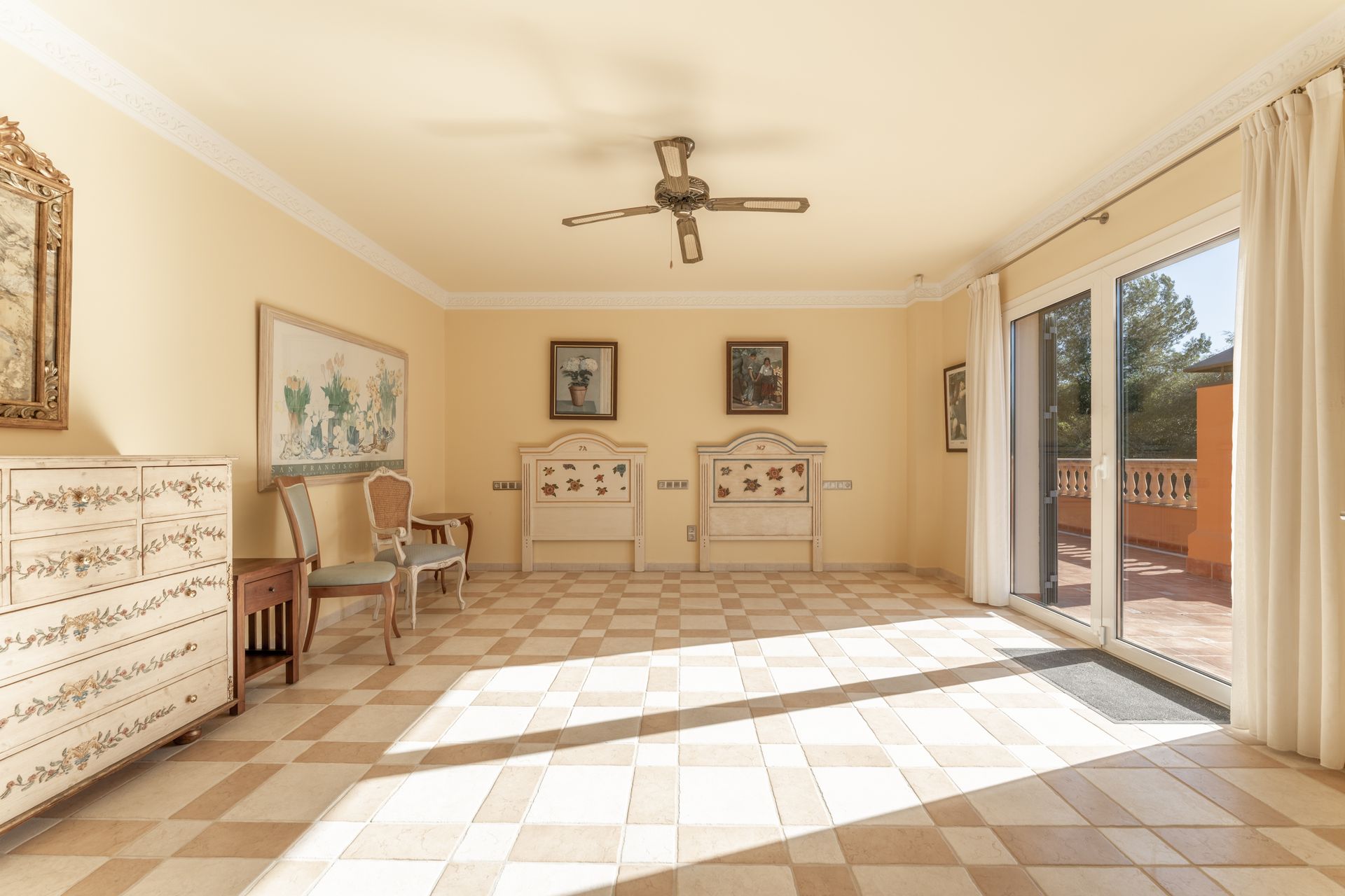 Spacious Mediterranean Villa for Sale in Santa Ponsa