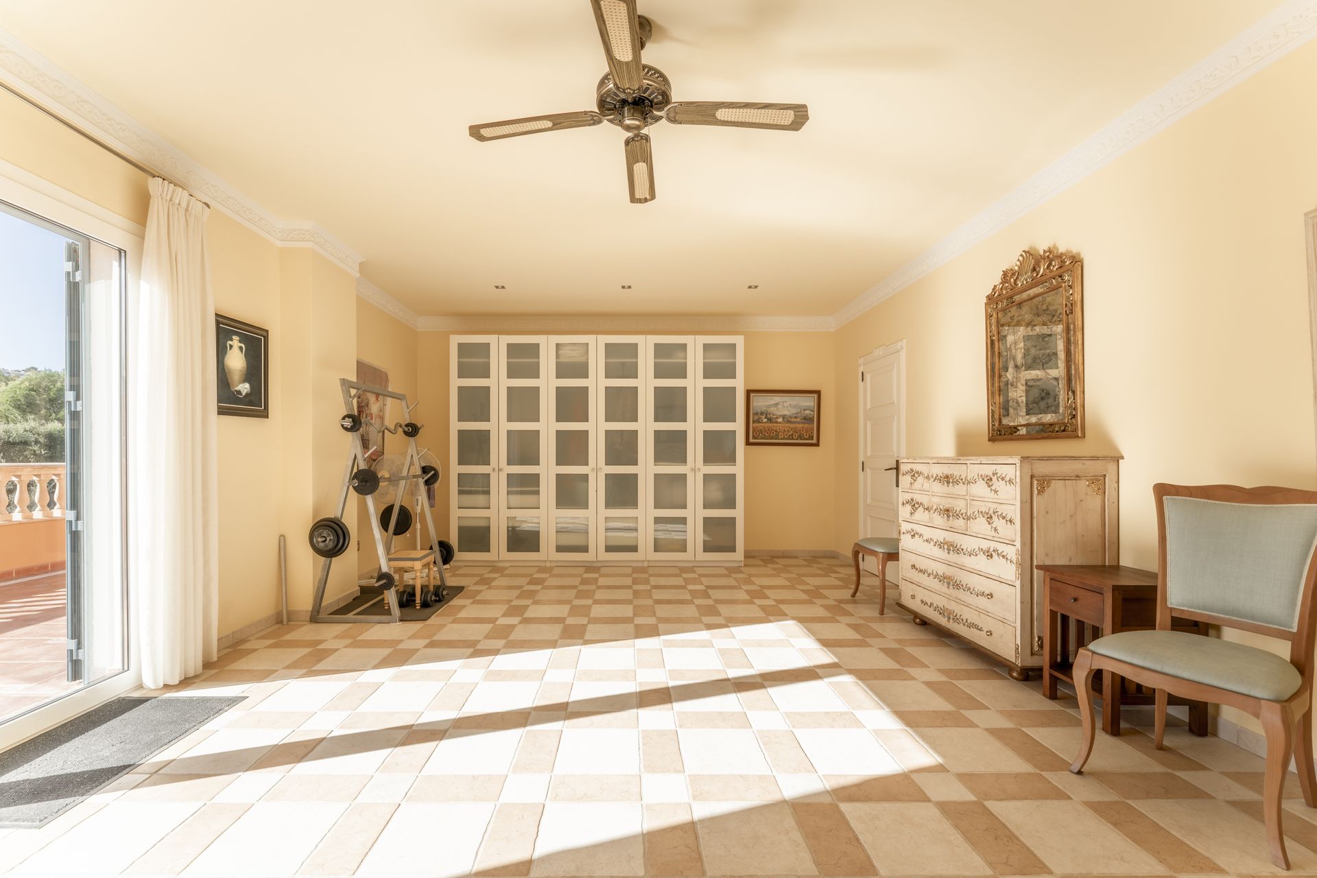 Spacious Mediterranean Villa for Sale in Santa Ponsa