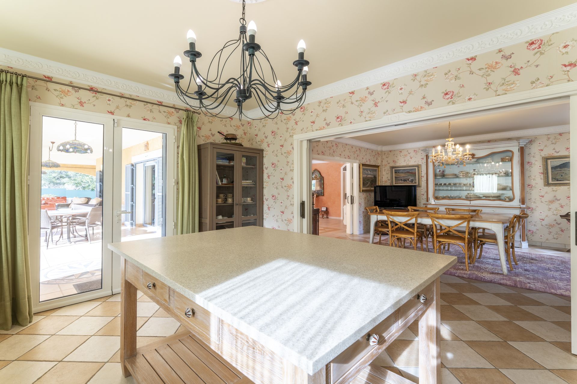 Spacious Mediterranean Villa for Sale in Santa Ponsa