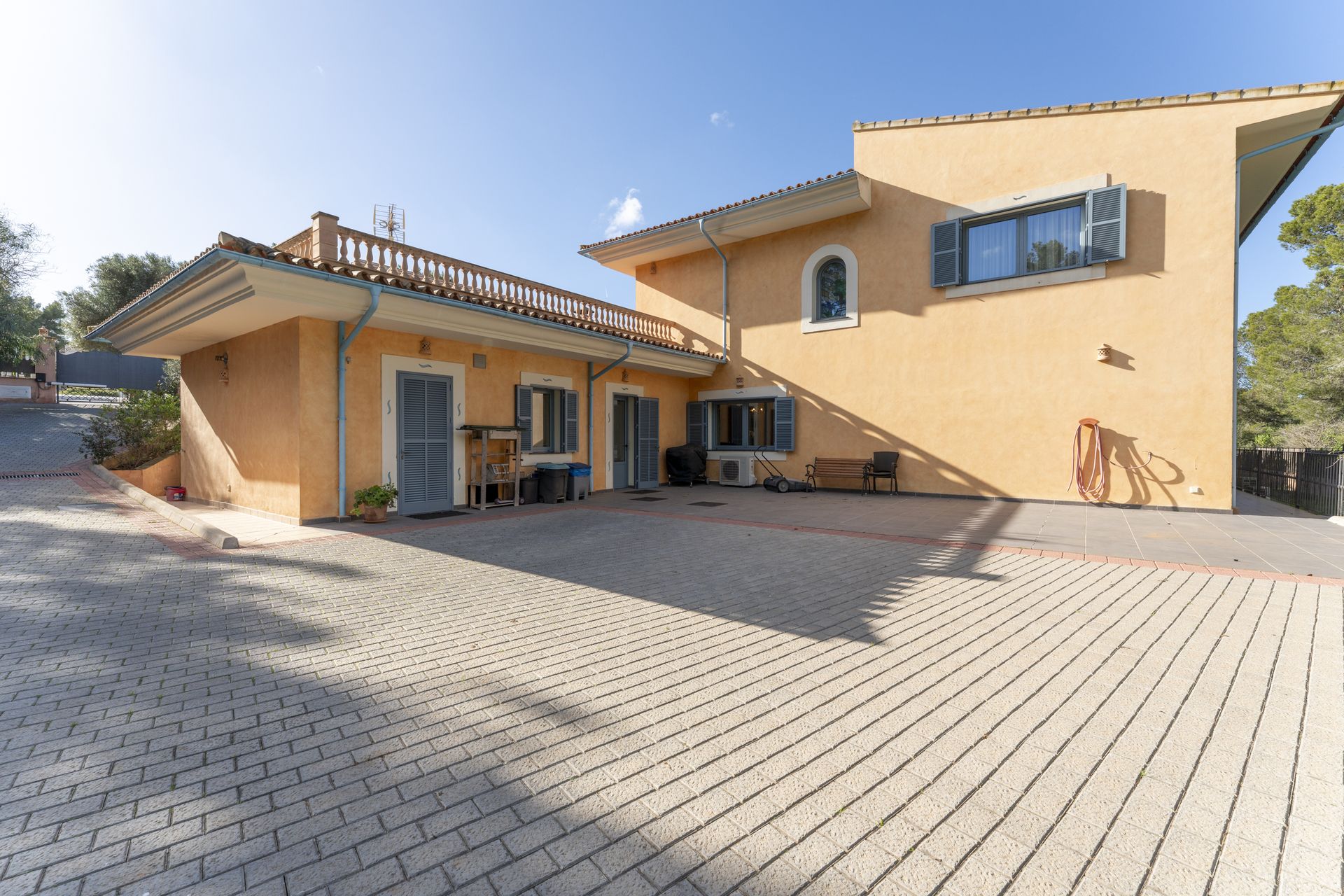 Spacious Mediterranean Villa for Sale in Santa Ponsa