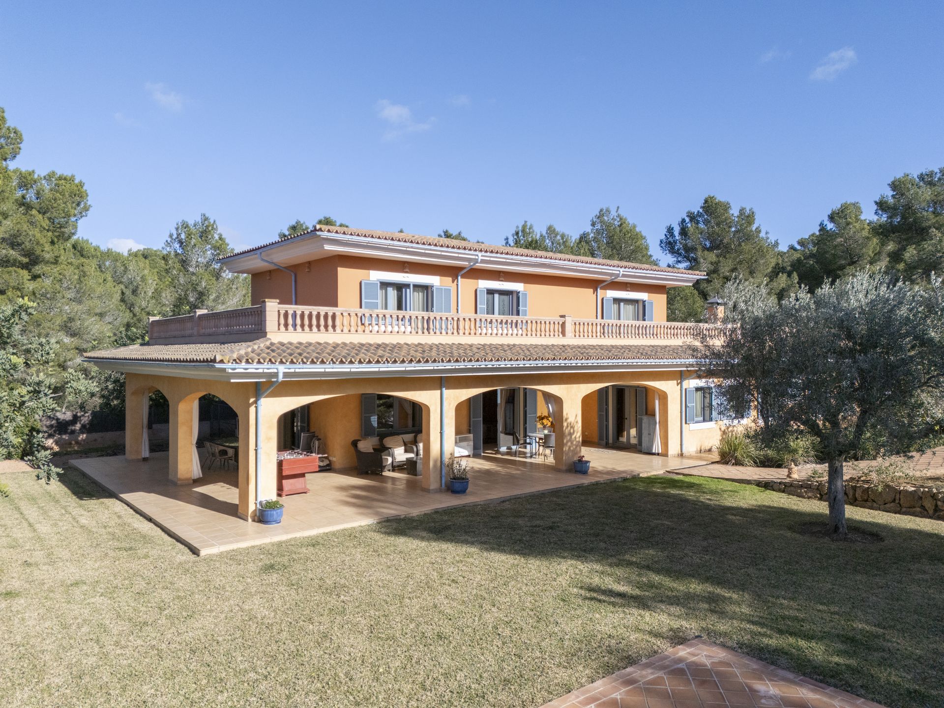 Spacious Mediterranean Villa for Sale in Santa Ponsa