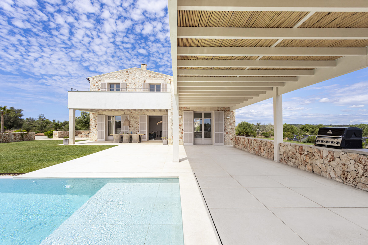 Recently built Finca for Sale in Ses Salines