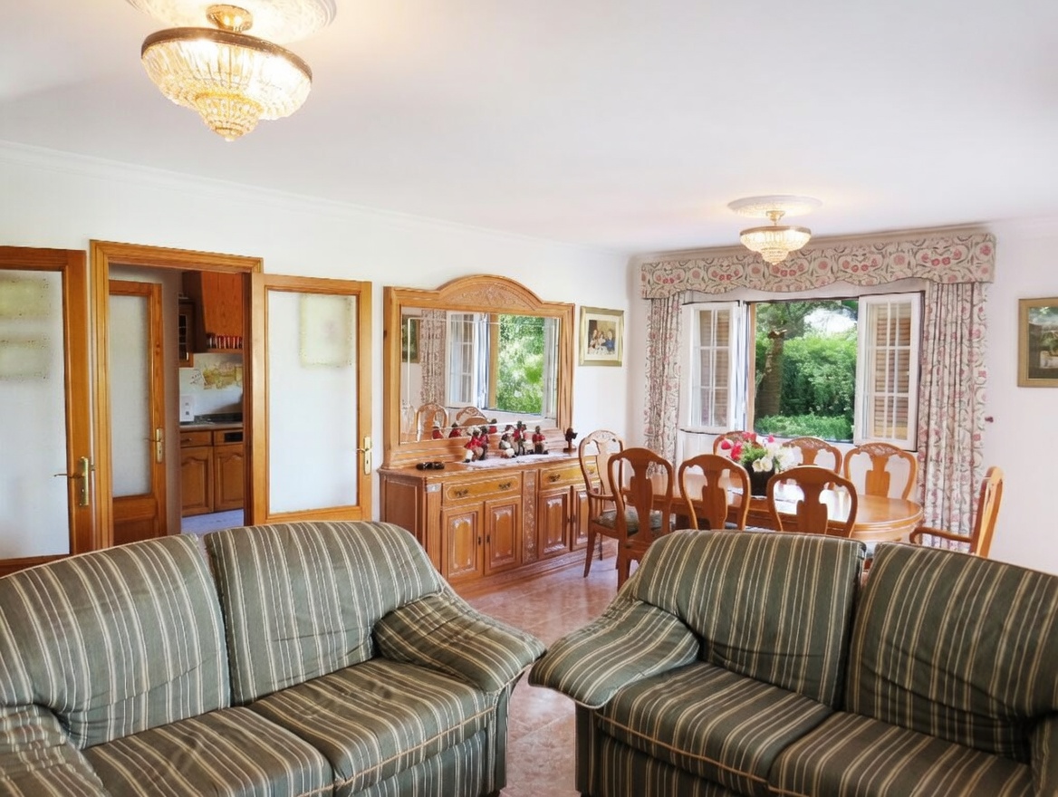 House with Pool for Sale in Santa Ponsa