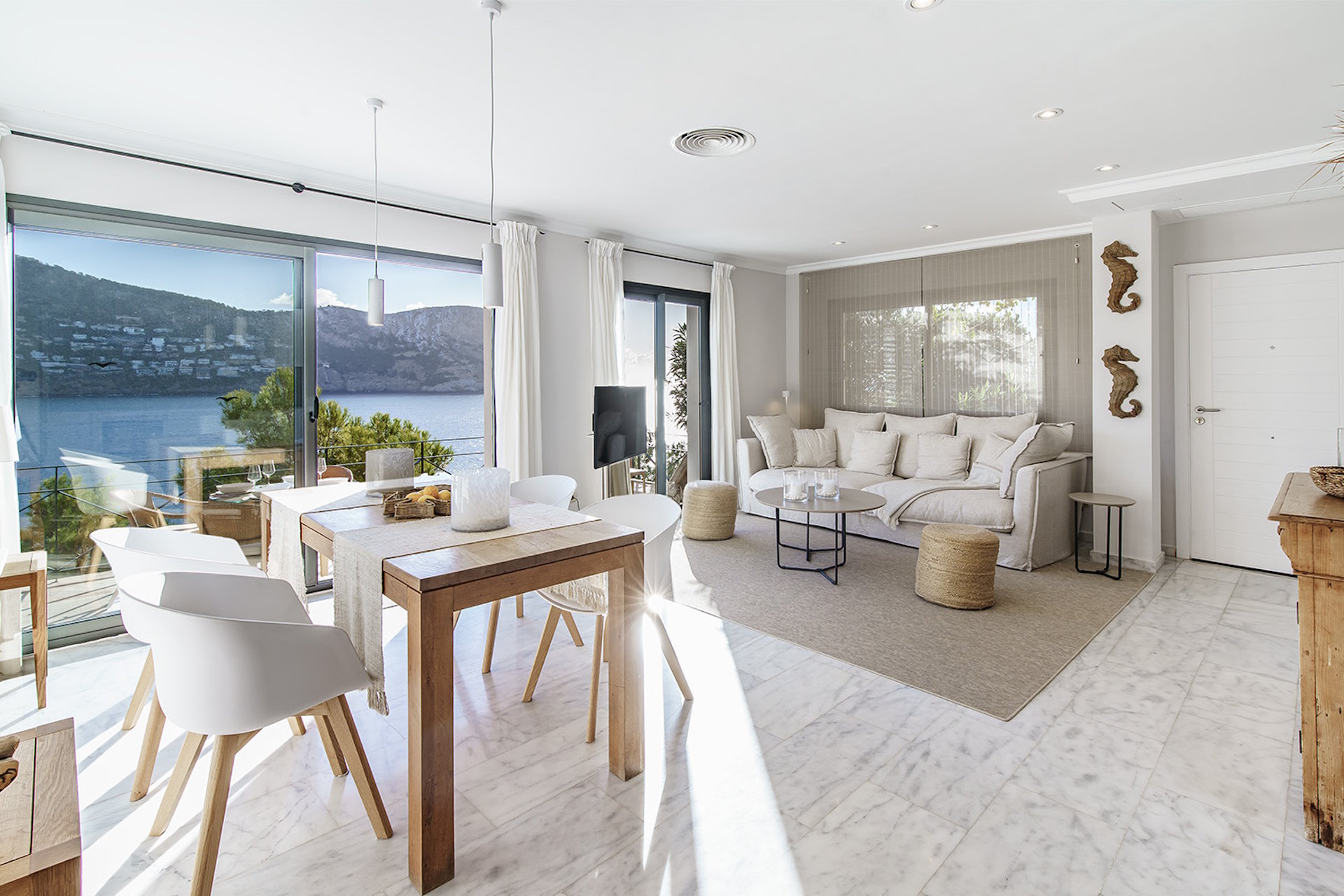 Frontline Apartment for Sale in Port Andratx