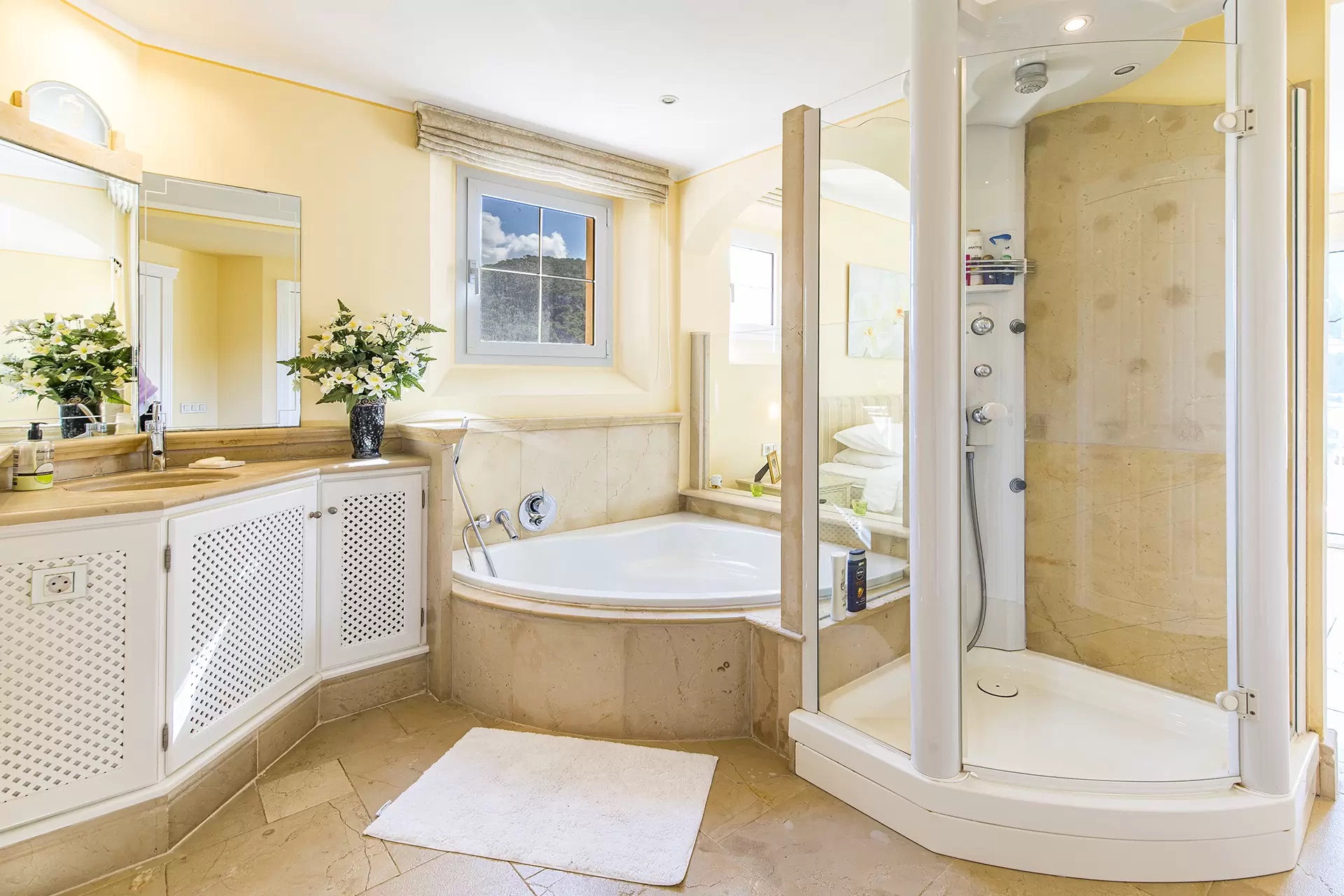 Generous Penthouse for Sale in Port Andratx with Sea Views