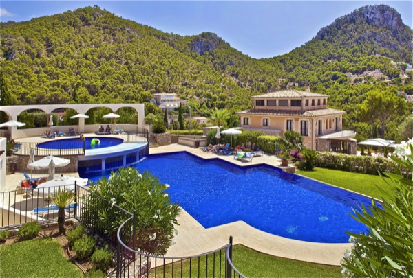 Garden Apartment with Sea View for Sale  in Port Andratx