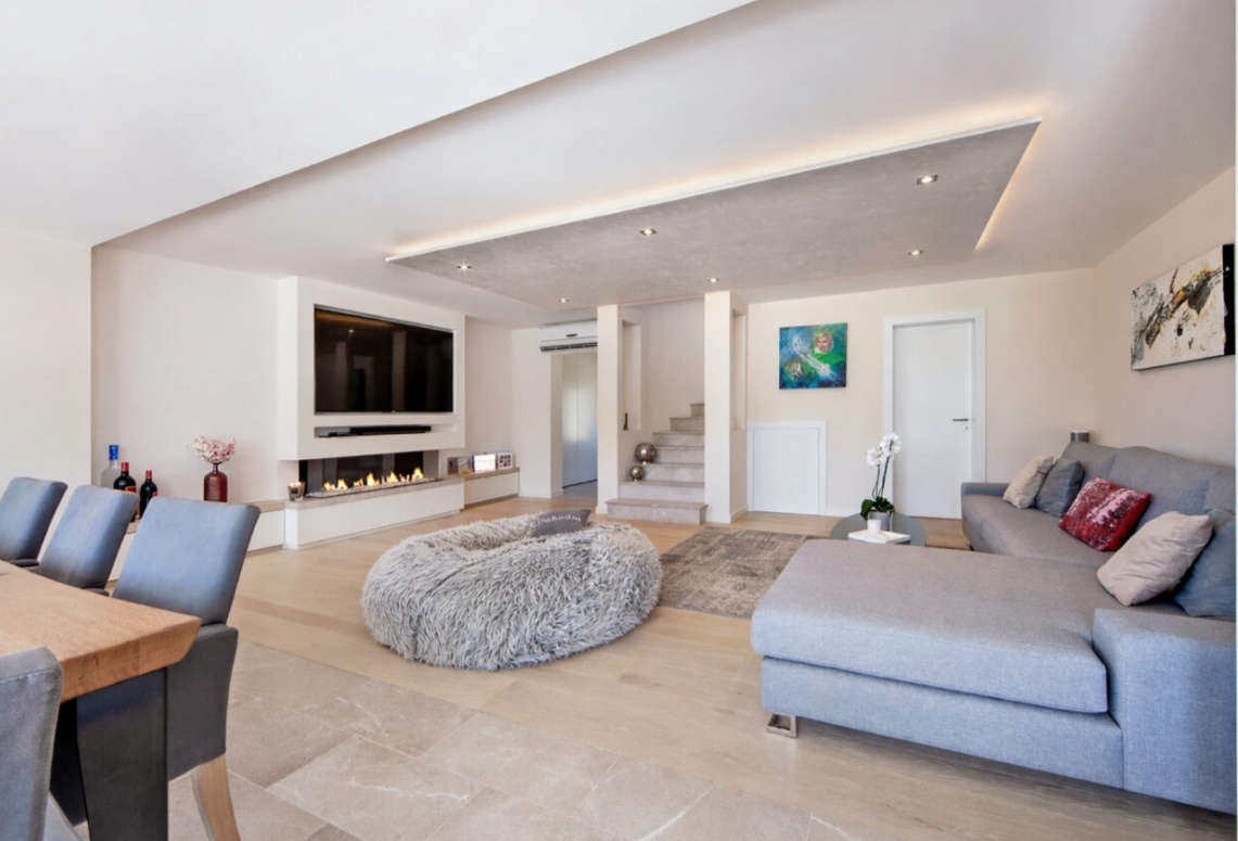 Amazing Villa with Holiday Licence for Sale in Port Andratx