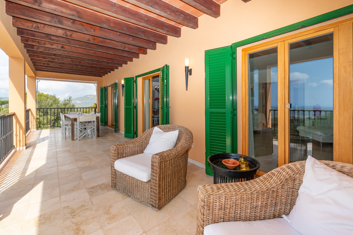 Villa with Sea View for Sale in Calvia