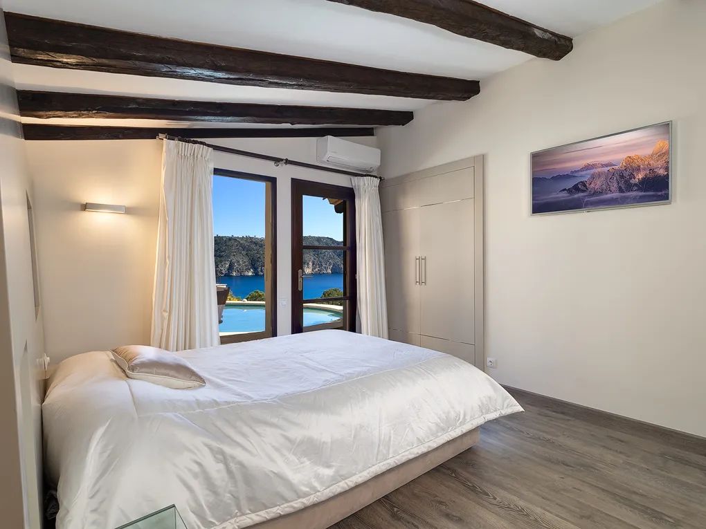 Lovely Villa with Sea View for Sale in Es Camp de Mar