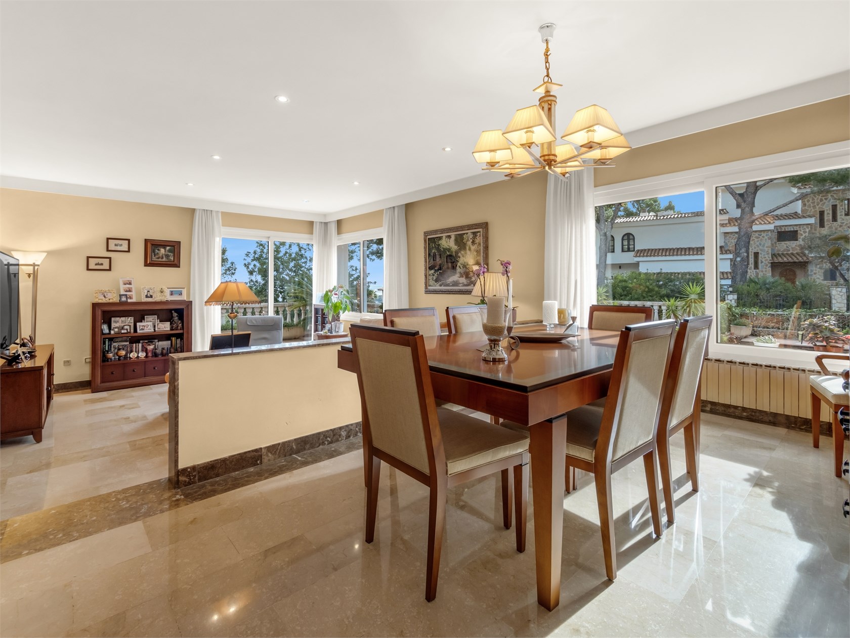 Mediterranean Villa for Sale in luxury Area of Cas Catala