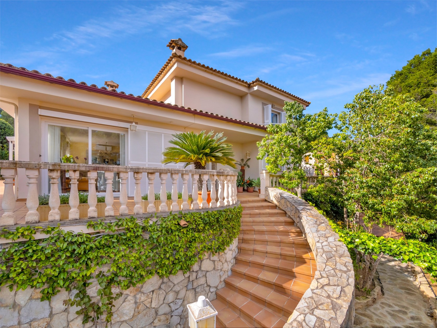 Mediterranean Villa for Sale in luxury Area of Cas Catala