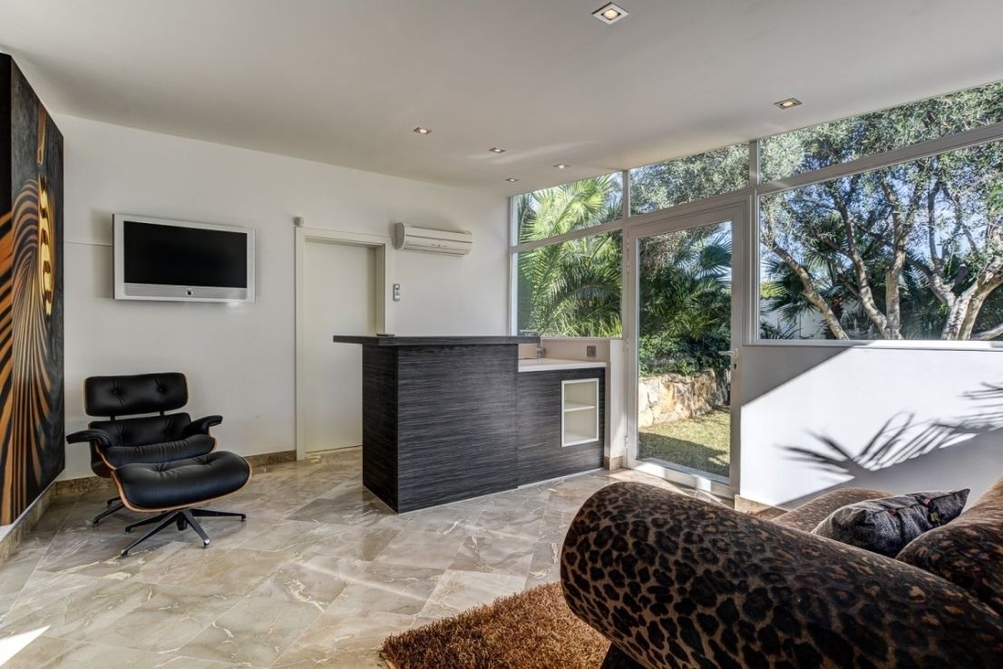 Mallorca Luxury Villa for Sale with Sea Views in Bendinat