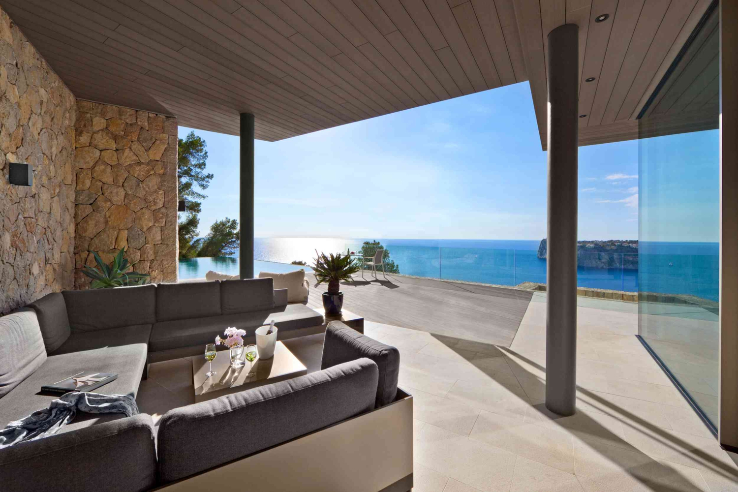 Luxury Villa for Sale with Sea Views in Port Andratx