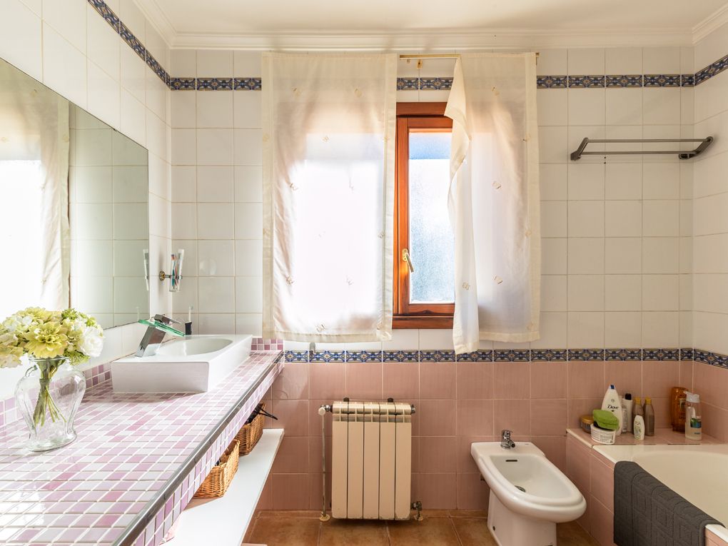 Spacious Finca for Sale in a quiet Area of  Algaida