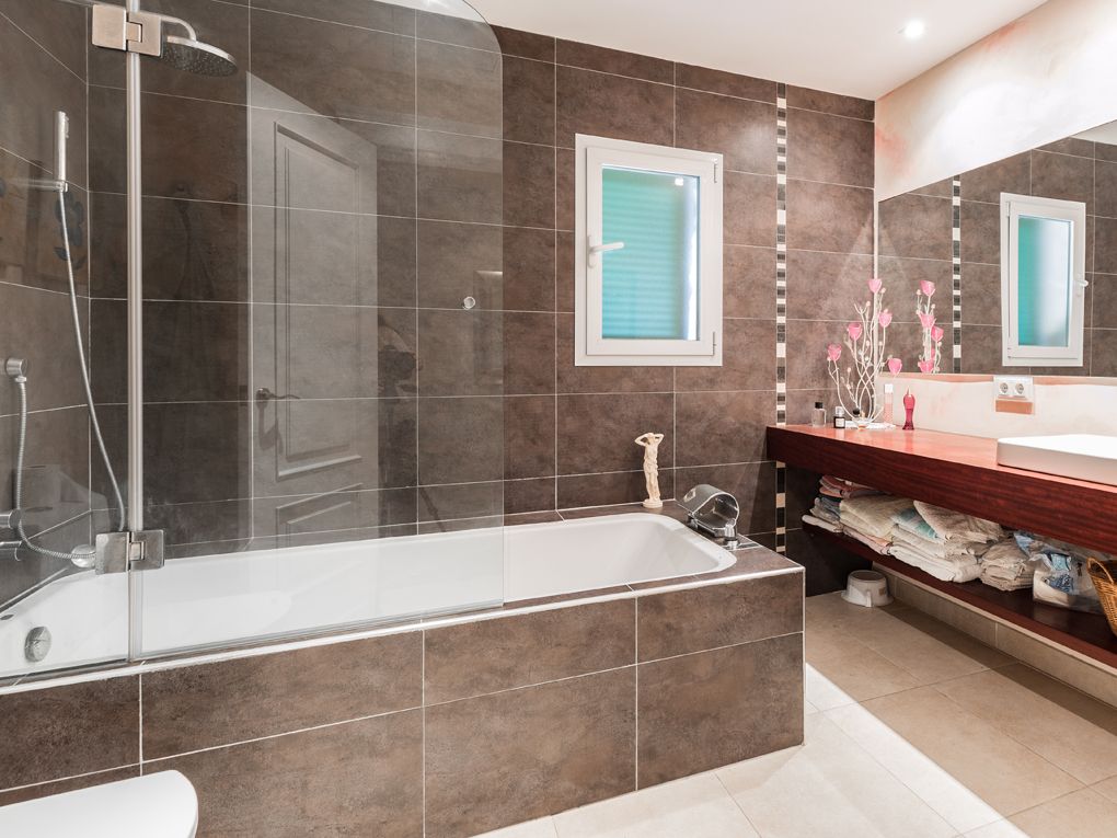 Spacious Finca for Sale in a quiet Area of  Algaida