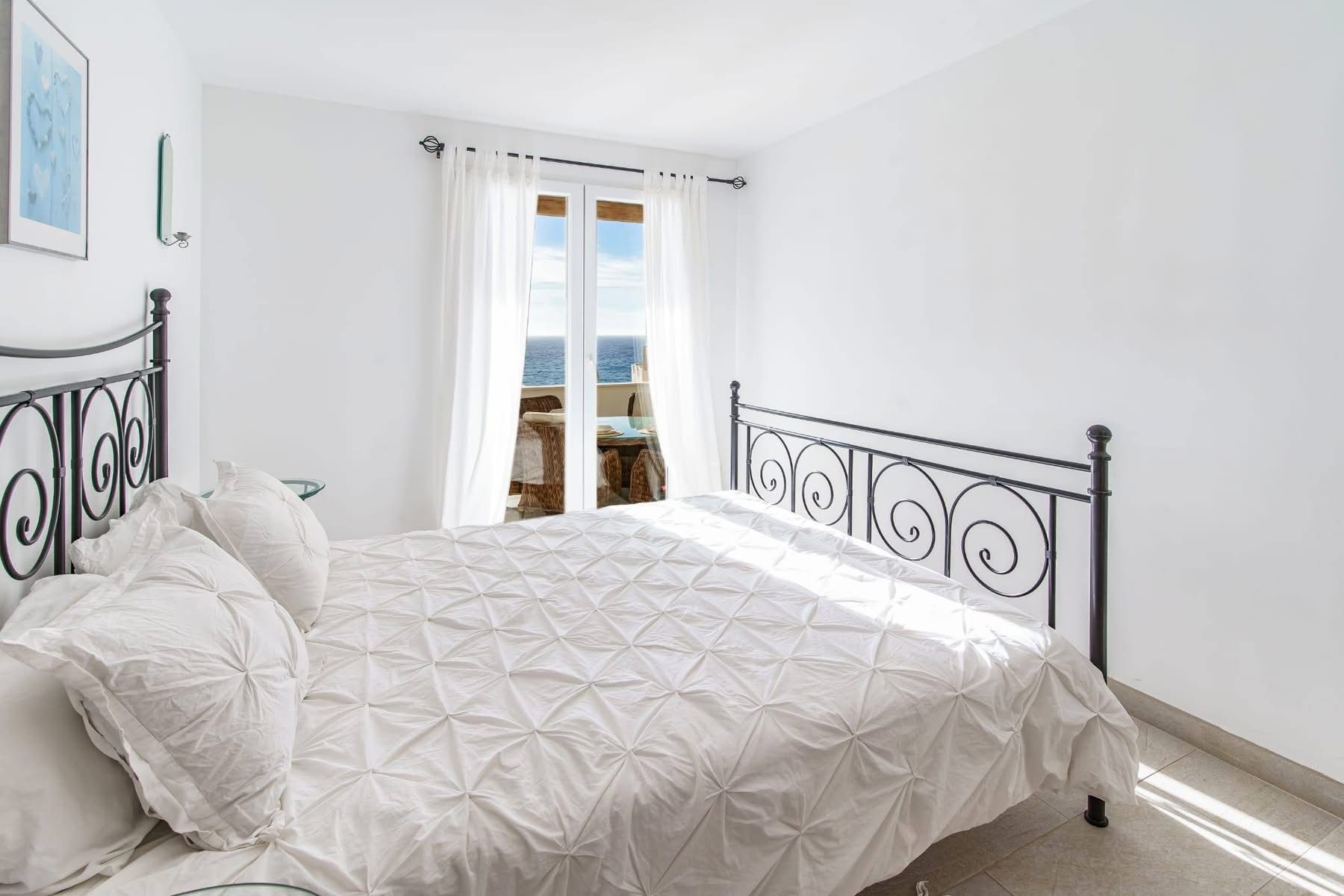 Apartment with amazing Seaview for sale in Santa Ponsa
