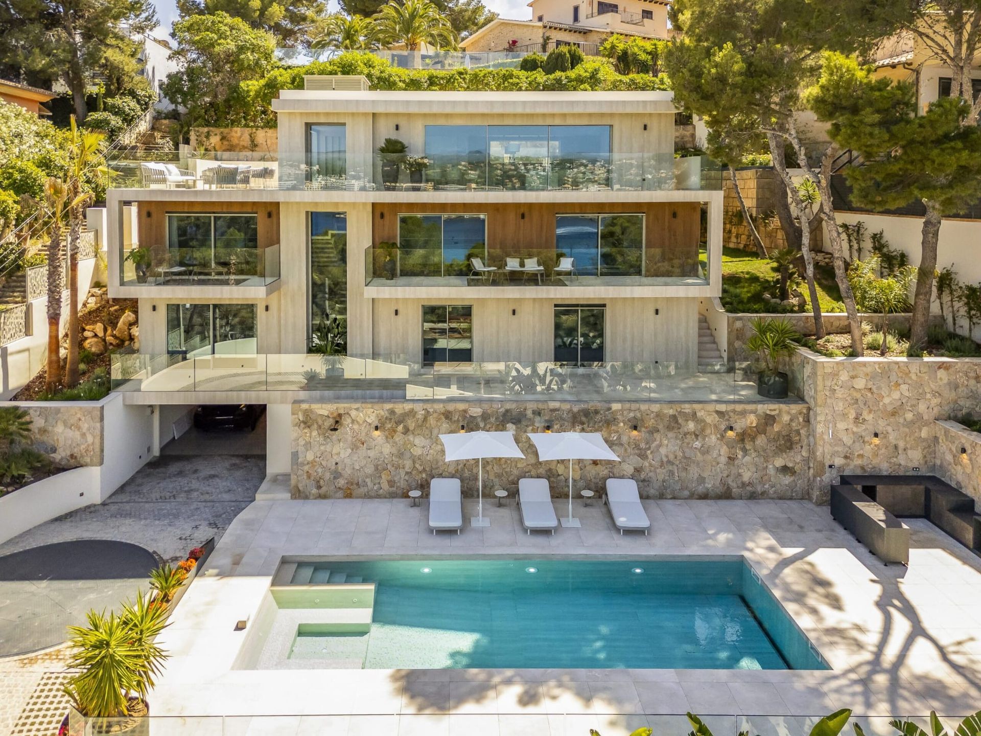 Villa a estrenar con impresionantes vistas al mar en Santa Ponsa en venta