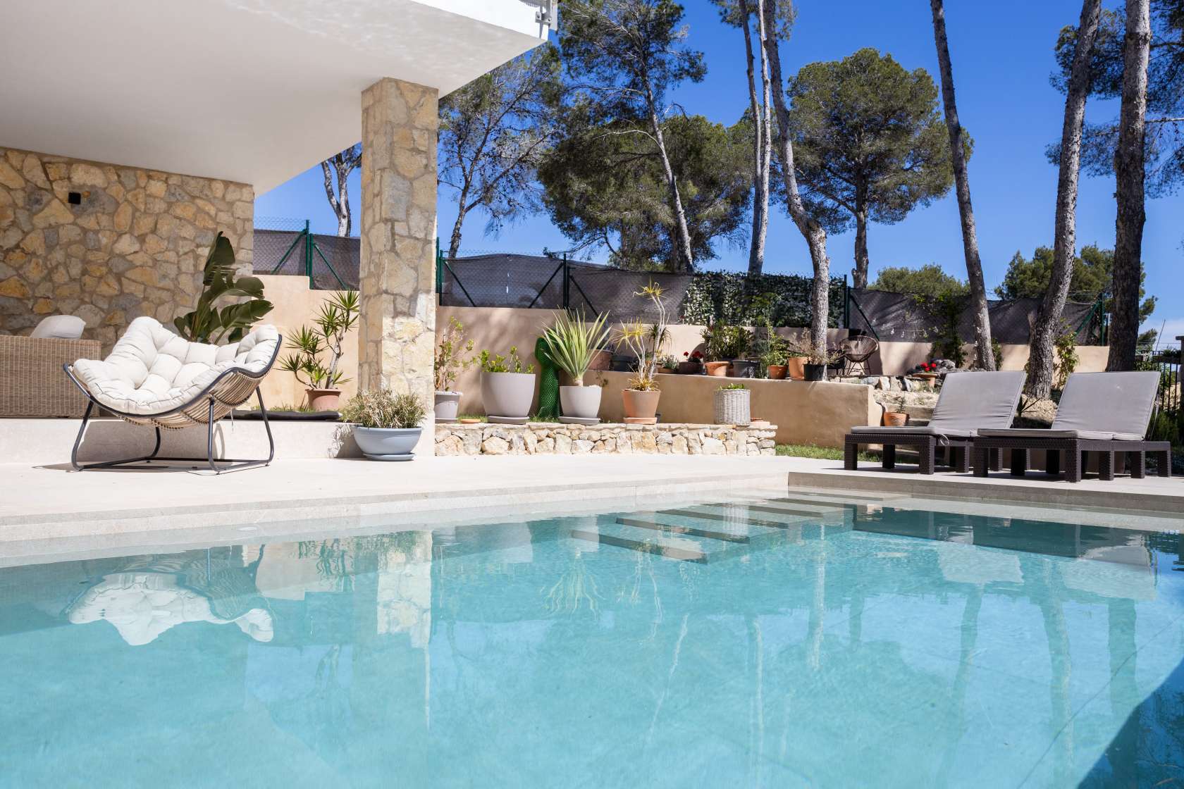 Spacious Villa in walking distance from the Beach for Sale in Santa Ponsa