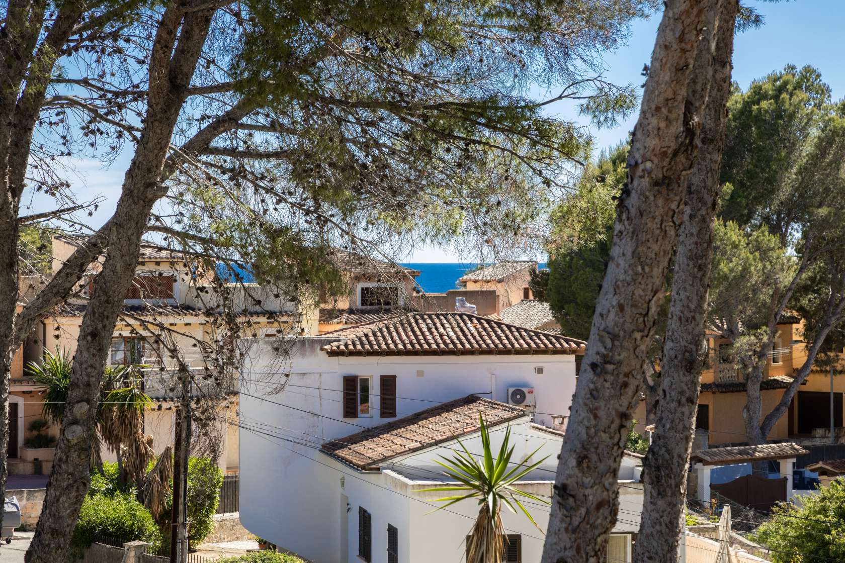 Spacious Villa in walking distance from the Beach for Sale in Santa Ponsa