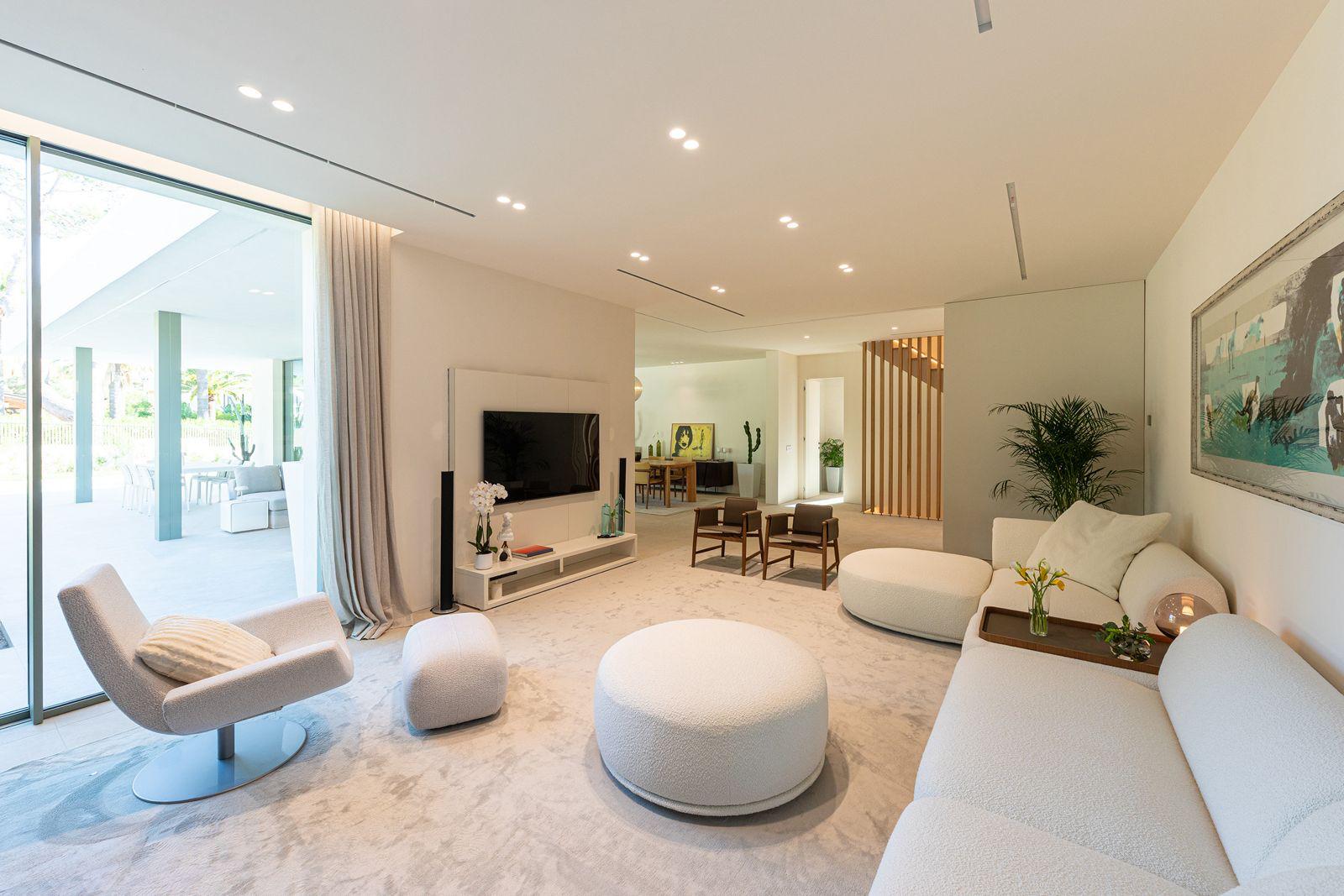 Modern Villa for Sale in luxury Area of Santa Ponsa