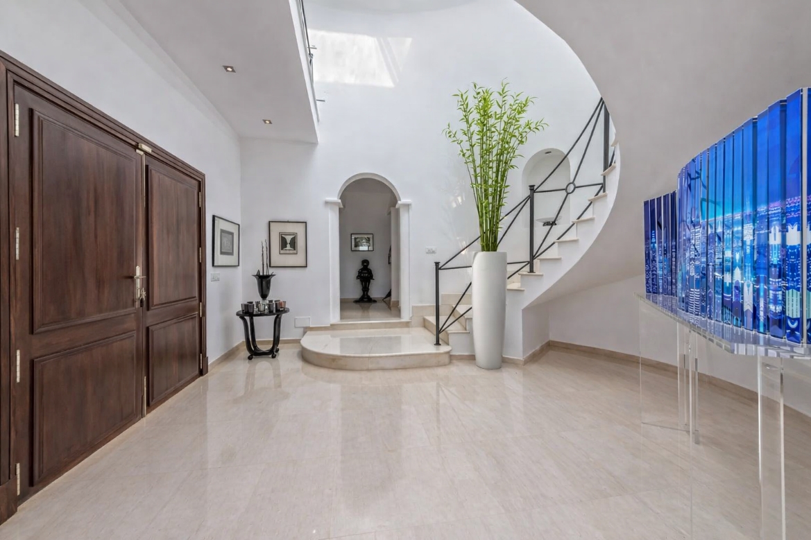 Exclusive Villa with Seaview for Sale in Son Vida