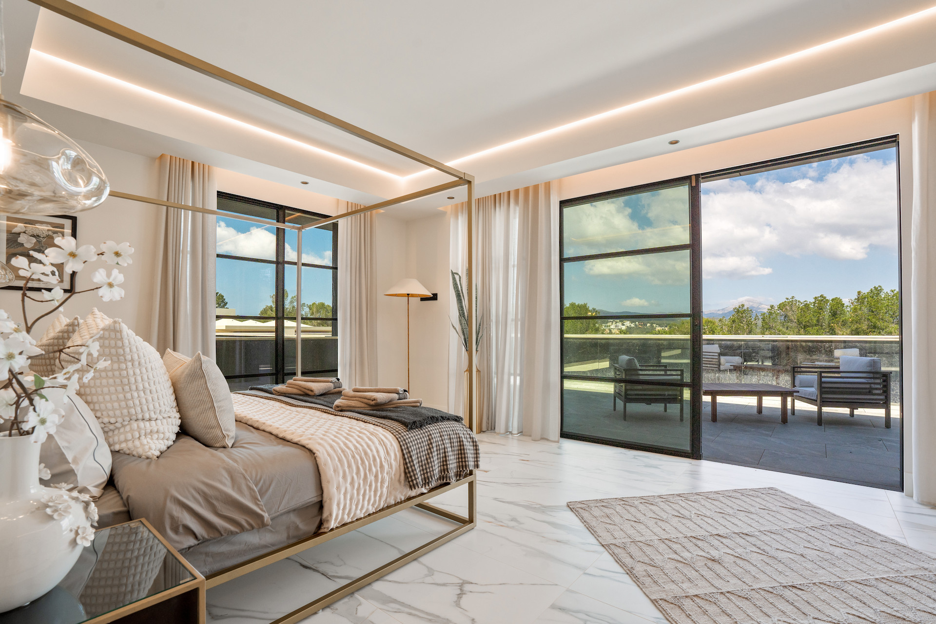 Ultra modern Villa for Sale in Santa Ponsa