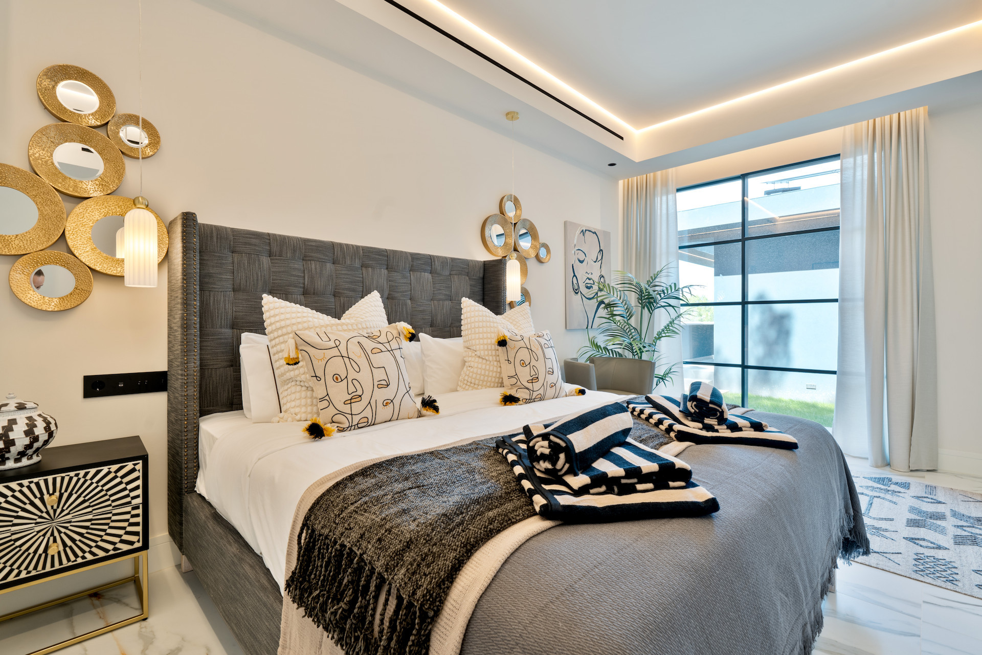 Ultra modern Villa for Sale in Santa Ponsa