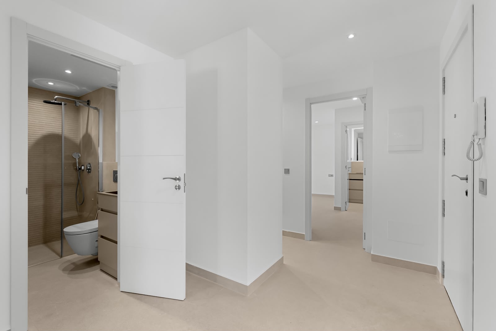 Modern bright Apartment for Sale in Portals Nous