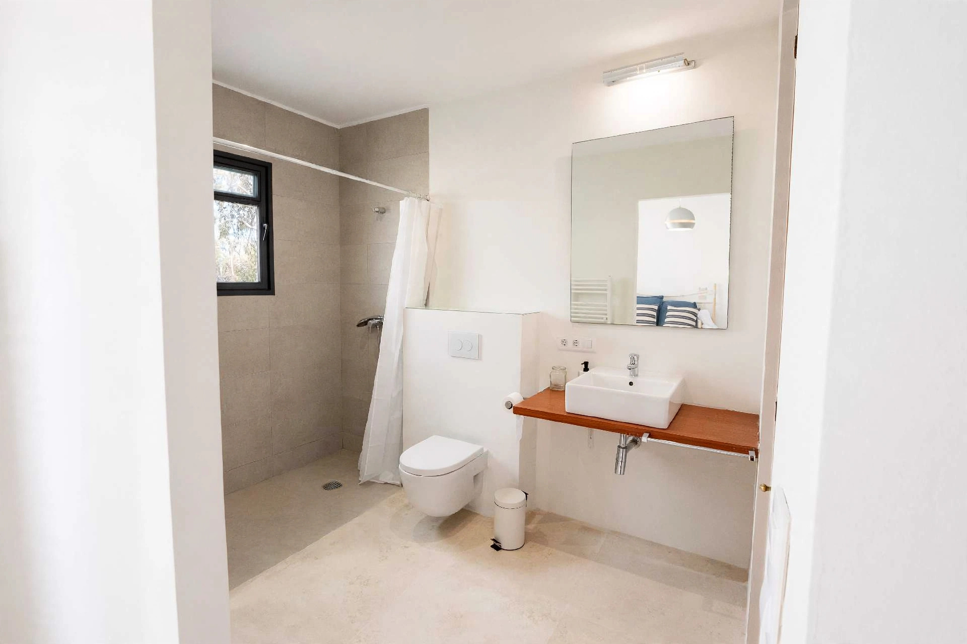 Recently Renovated House with Holiday Licence for Sale in Cala Mayor, Palma