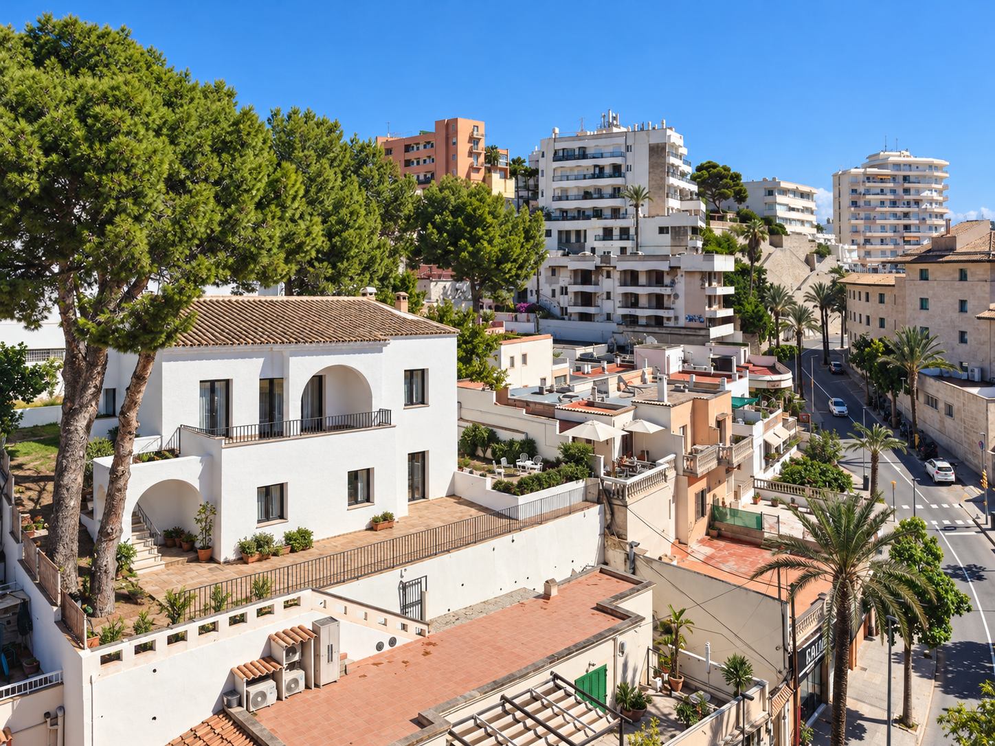 Recently Renovated House with Holiday Licence for Sale in Cala Mayor, Palma