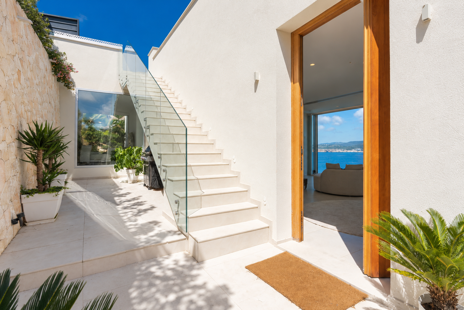 Seafront Villa for Sale in Santa Ponsa
