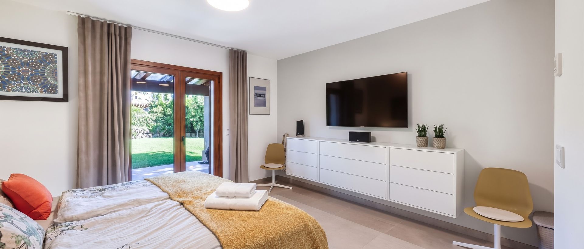 Semi-detached House for Sale in Santa Ponsa